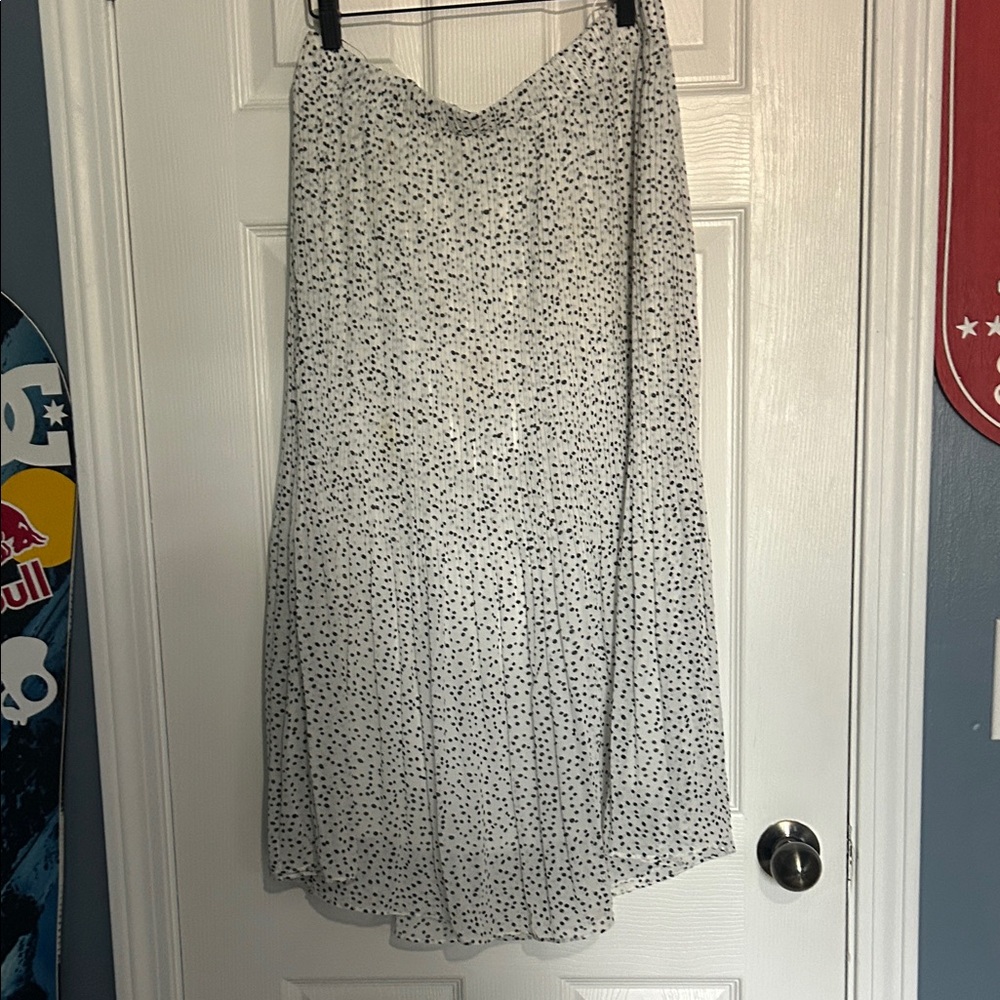 Elegant White and Black Polka Dot Skirt